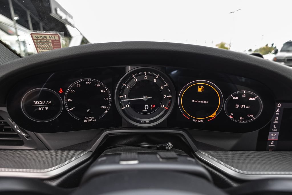 Used 2020 Porsche 911 Carrera 4S AWD/4WD image 19