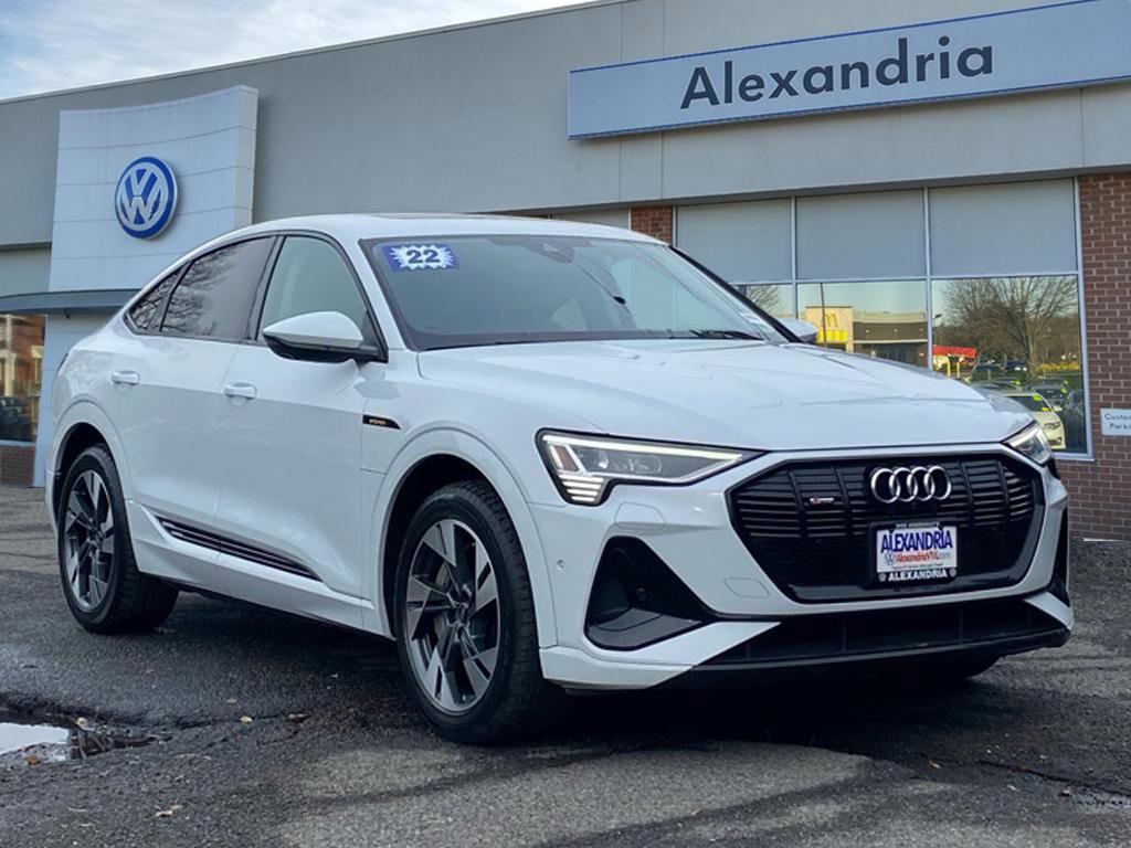 Used 2022 Audi e-tron Premium w/ Convenience Plus Package video 1