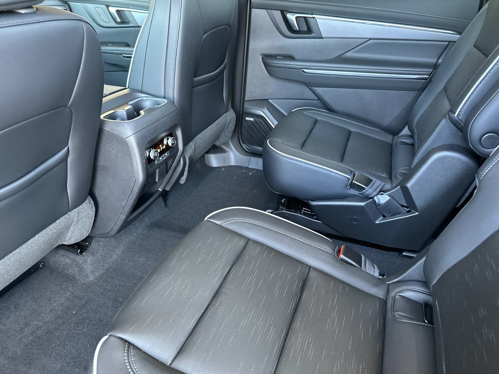 New 2026 Buick Enclave Sport Touring w/ Power Package FWD image 12