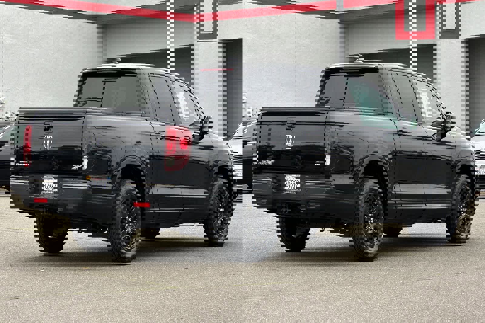 Used 2017 Honda Ridgeline Black Edition image 2