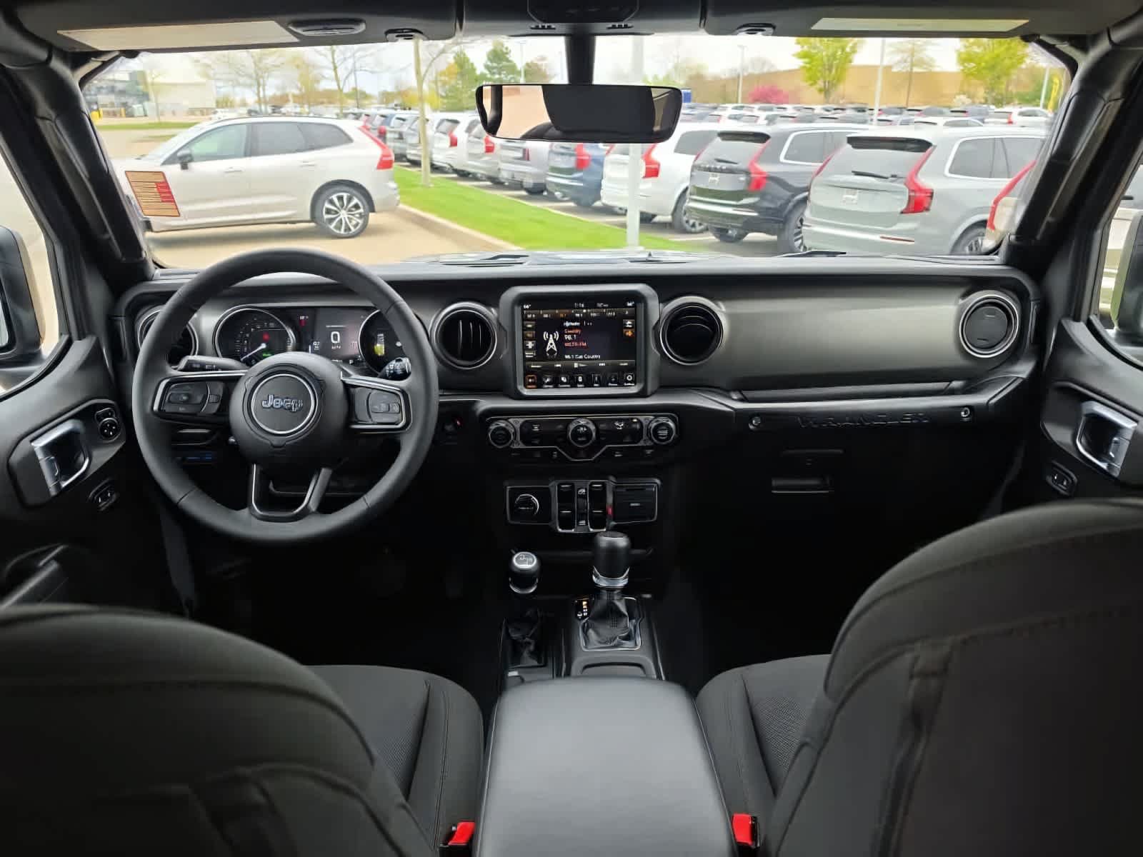 Used 2023 Jeep Wrangler Unlimited AWD/4WD image 19