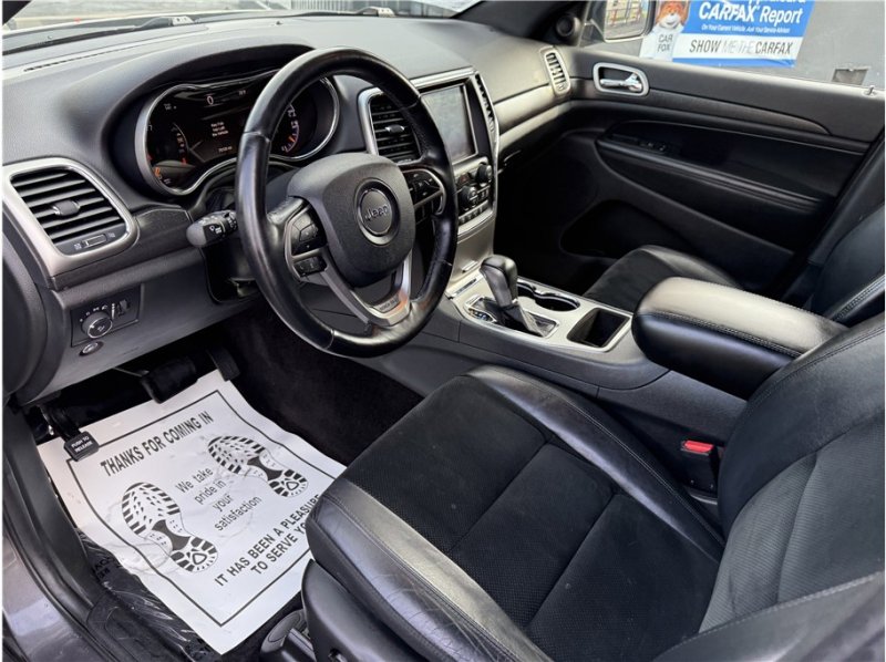 Used 2018 Jeep Grand Cherokee Altitude image 17