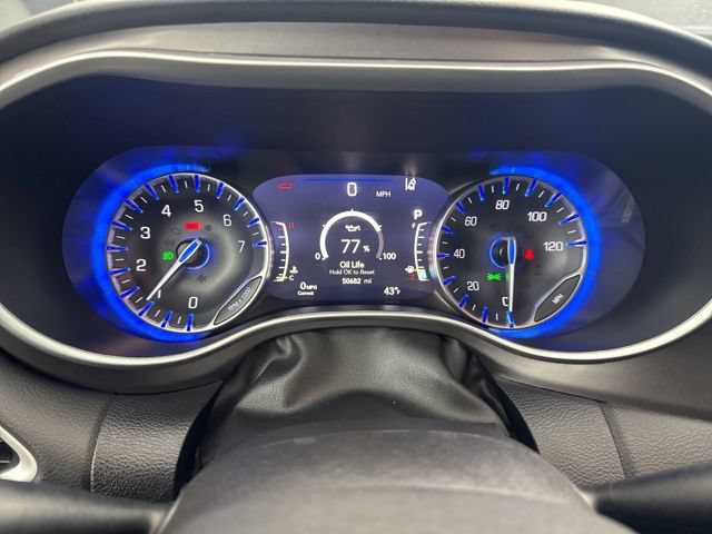 Used 2024 Chrysler Pacifica Touring-L FWD image 20