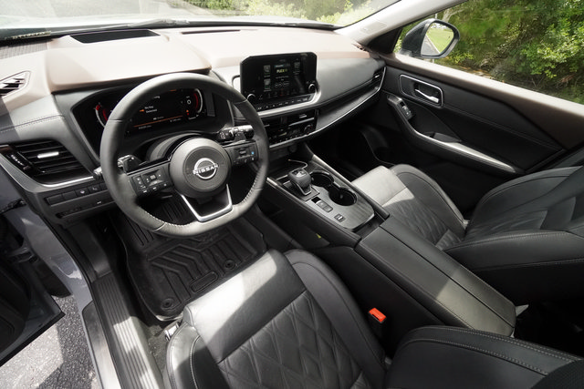 Used 2022 Nissan Rogue Platinum w/ Head-Up Display Package FWD image 20