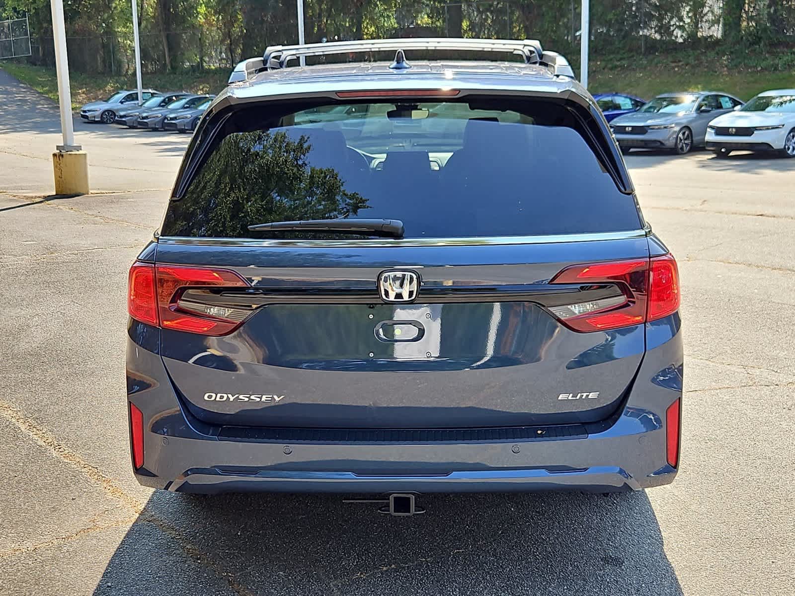New 2027 Honda Odyssey Elite image 3