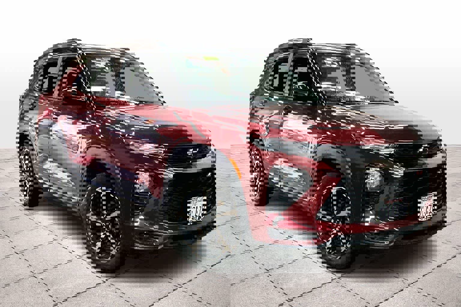 Used 2022 Chevrolet TrailBlazer RS w/ Sun and Liftgate Package image 2