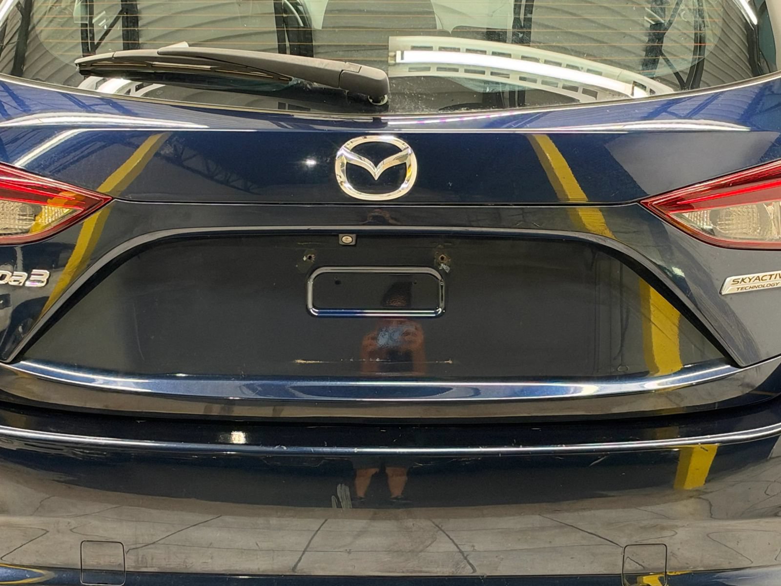 Used 2017 MAZDA MAZDA3 Sport FWD image 11