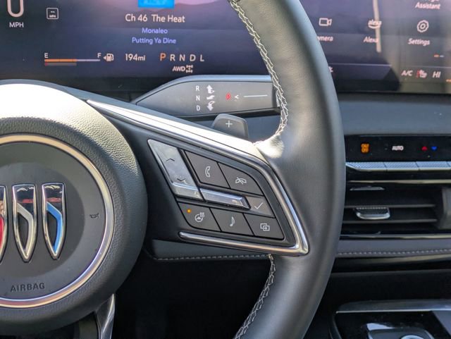 Used 2025 Buick Enclave Sport Touring image 18