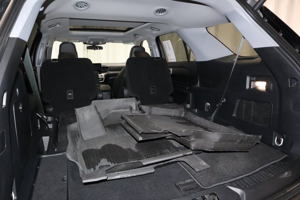 Certified 2023 Ford Explorer XLT w/ Equipment Group 202A image 18