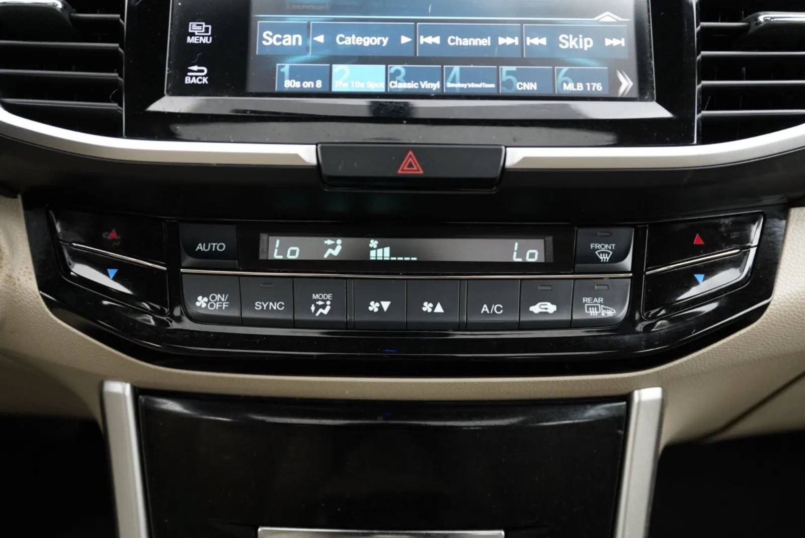 Used 2017 Honda Accord EX-L image 44