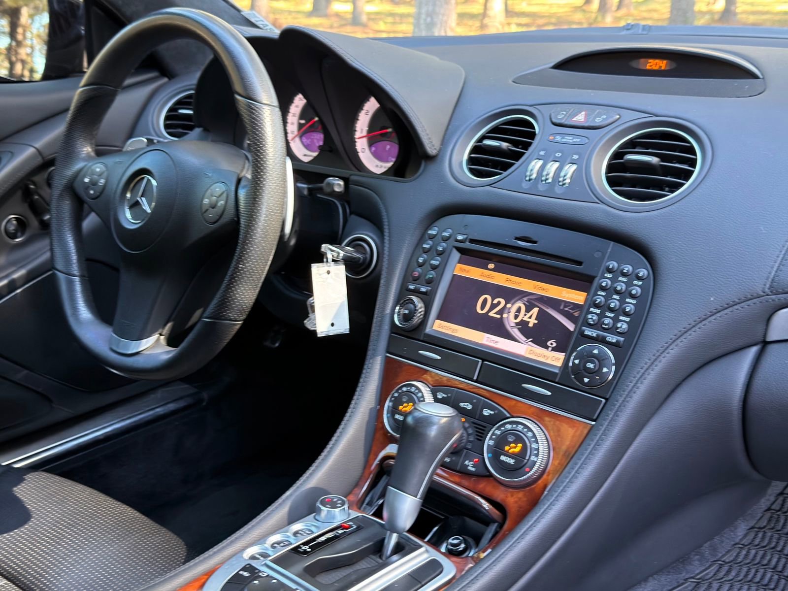 Used 2009 Mercedes-Benz SL 63 AMG image 13