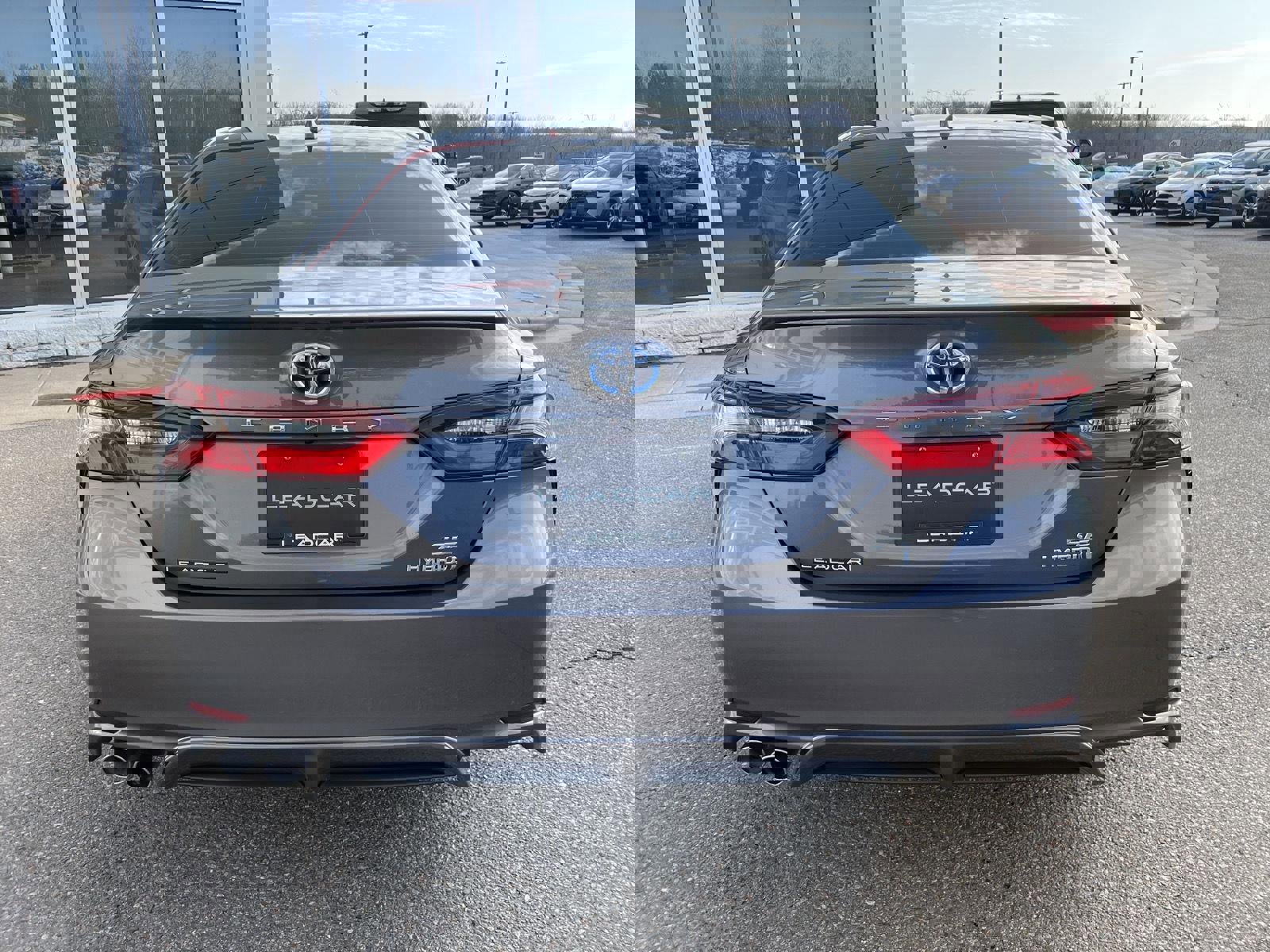 Used 2024 Toyota Camry SE image 12