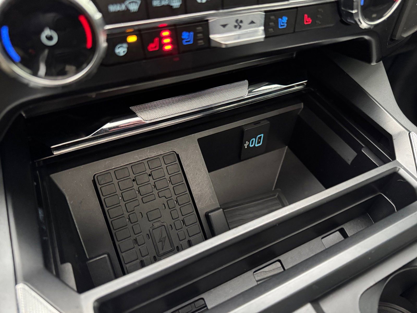 Certified 2025 Ford F250 Lariat w/ Lariat Ultimate Package image 24