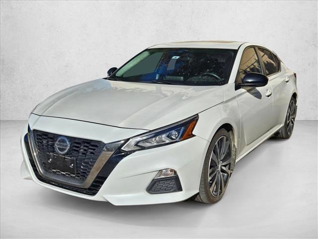 Used 2020 Nissan Altima 2.5 SR w/ Premium Package image 1
