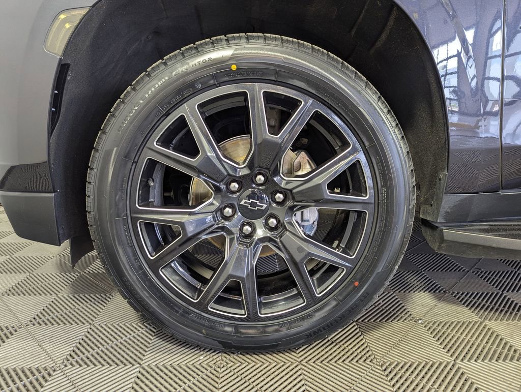 Used 2023 Chevrolet Tahoe RST w/ Luxury Package AWD/4WD image 46