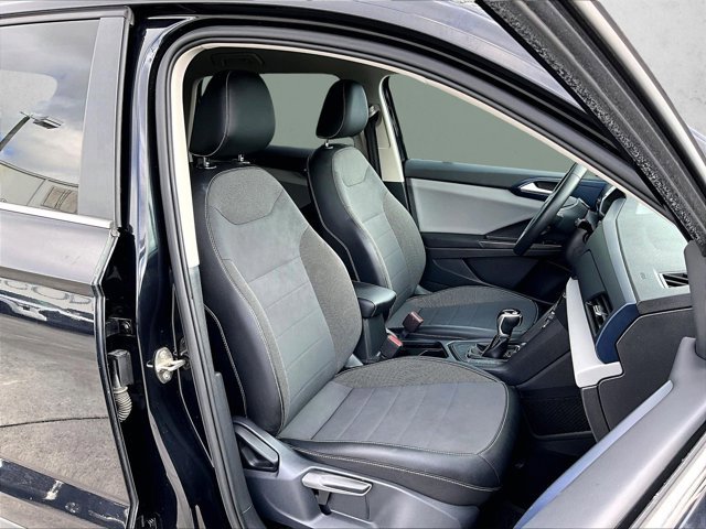 Used 2022 Volkswagen Taos SE image 9