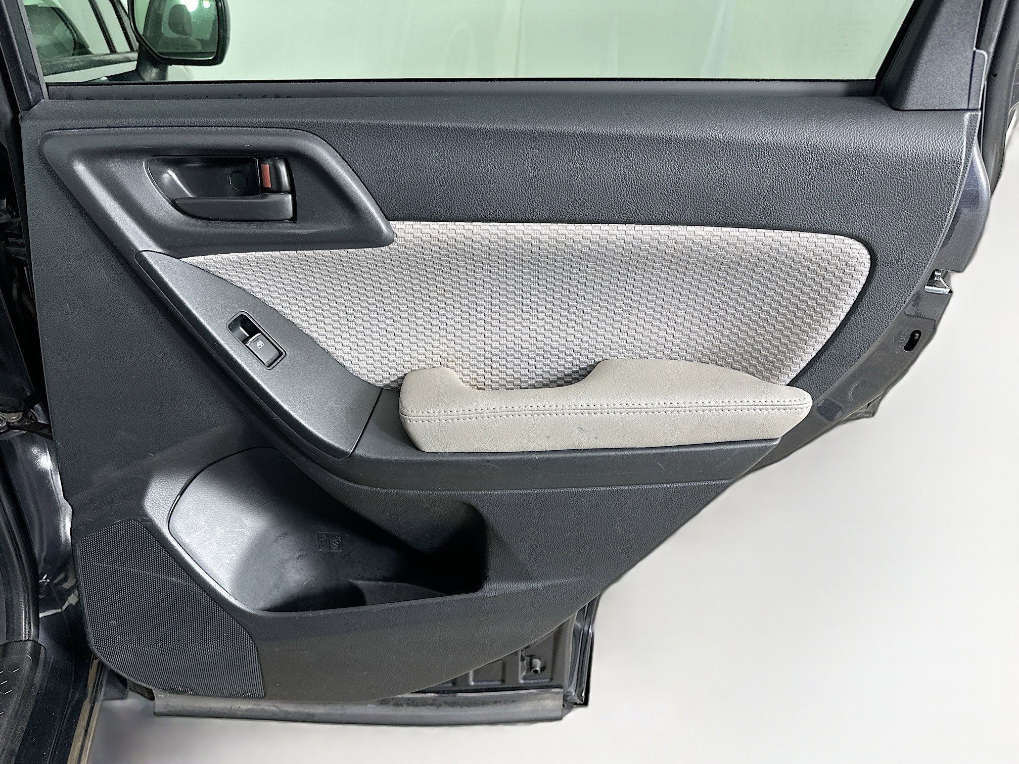 Used 2018 Subaru Forester 2.5i Premium w/ Popular Package #2A image 30