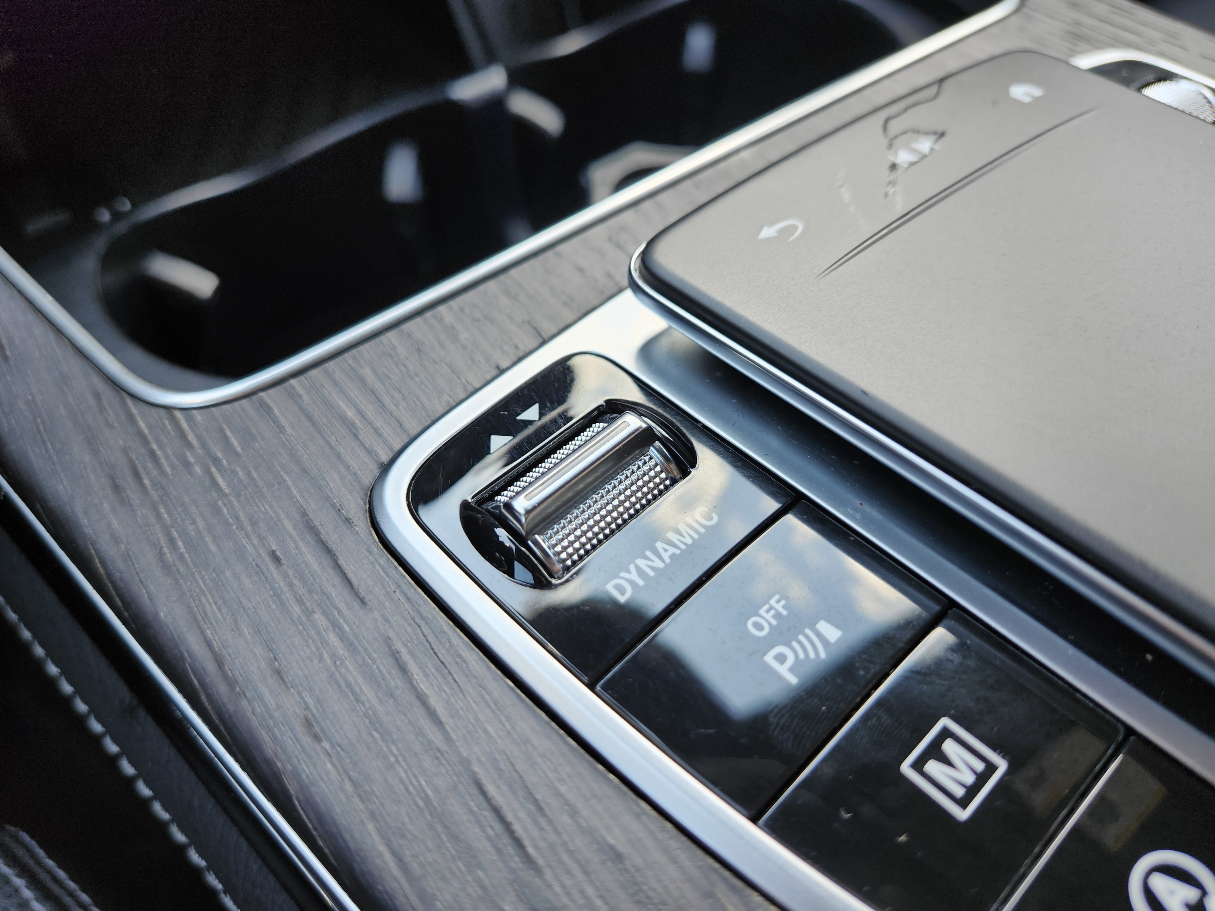 Used 2020 Mercedes-Benz GLC 300 4MATIC image 11