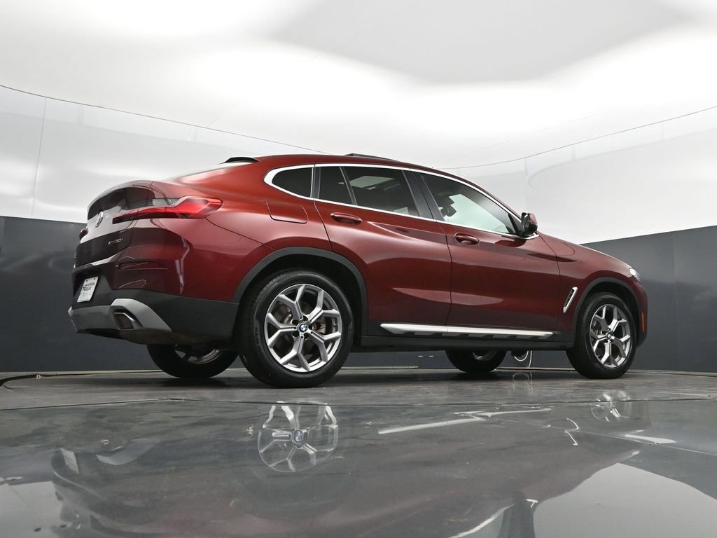 Certified 2025 BMW X4 xDrive30i image 41