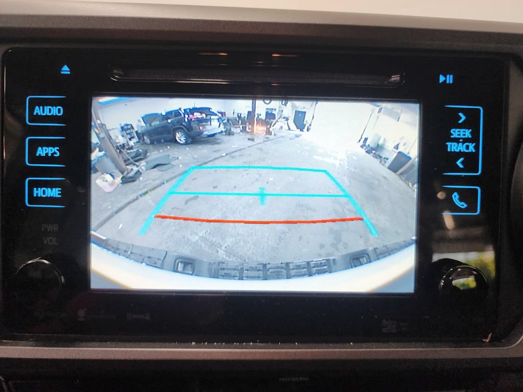 Used 2018 Toyota Tacoma TRD Sport w/ Exterior Package AWD/4WD image 19