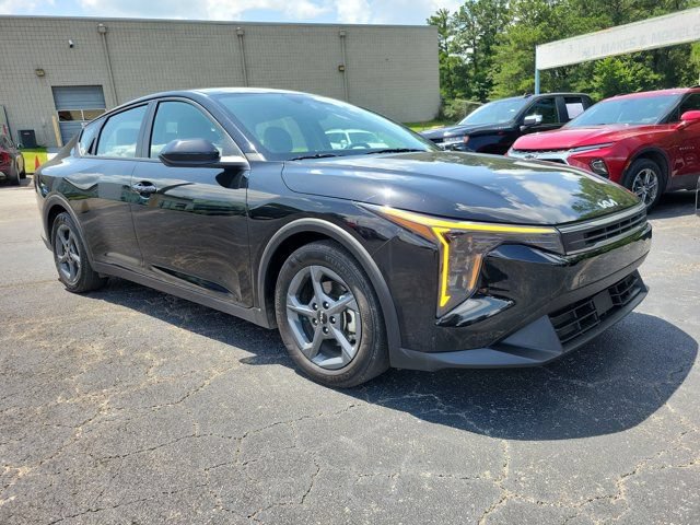 Used 2025 Kia K4 FWD image 25
