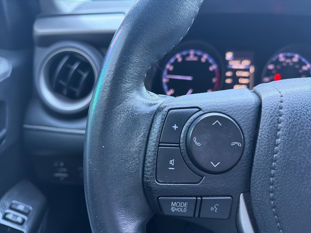 Used 2018 Toyota RAV4 Adventure image 26