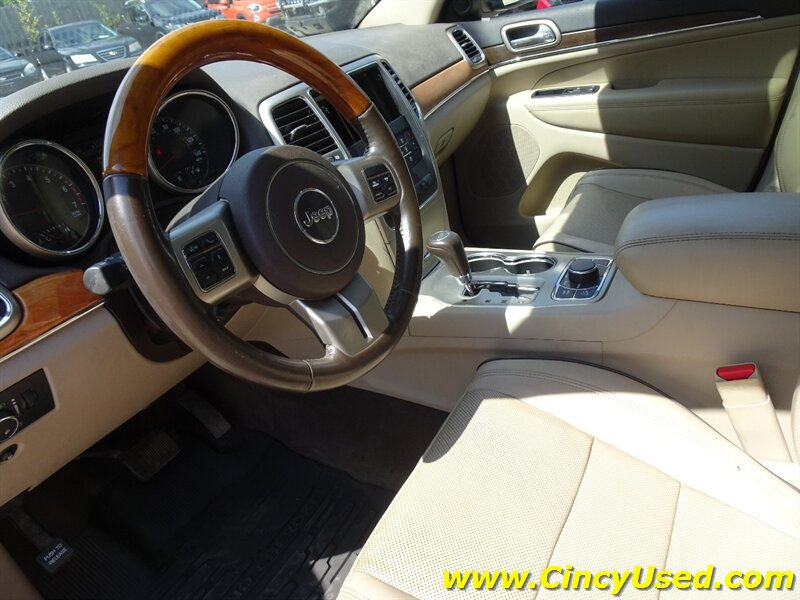 Used 2011 Jeep Grand Cherokee Overland AWD/4WD image 12