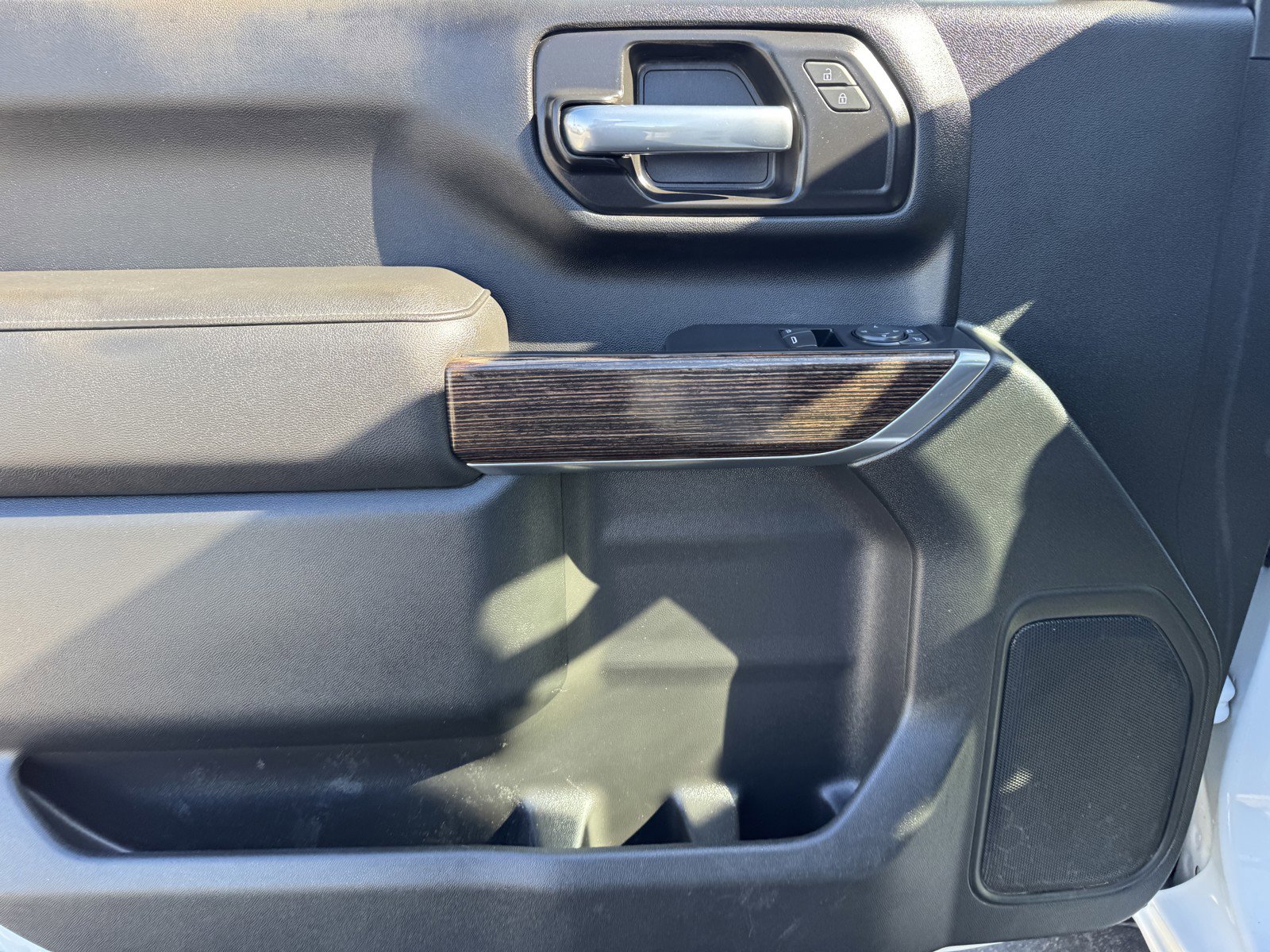 Used 2022 GMC Sierra 2500 SLE w/ SLE Convenience Package image 17