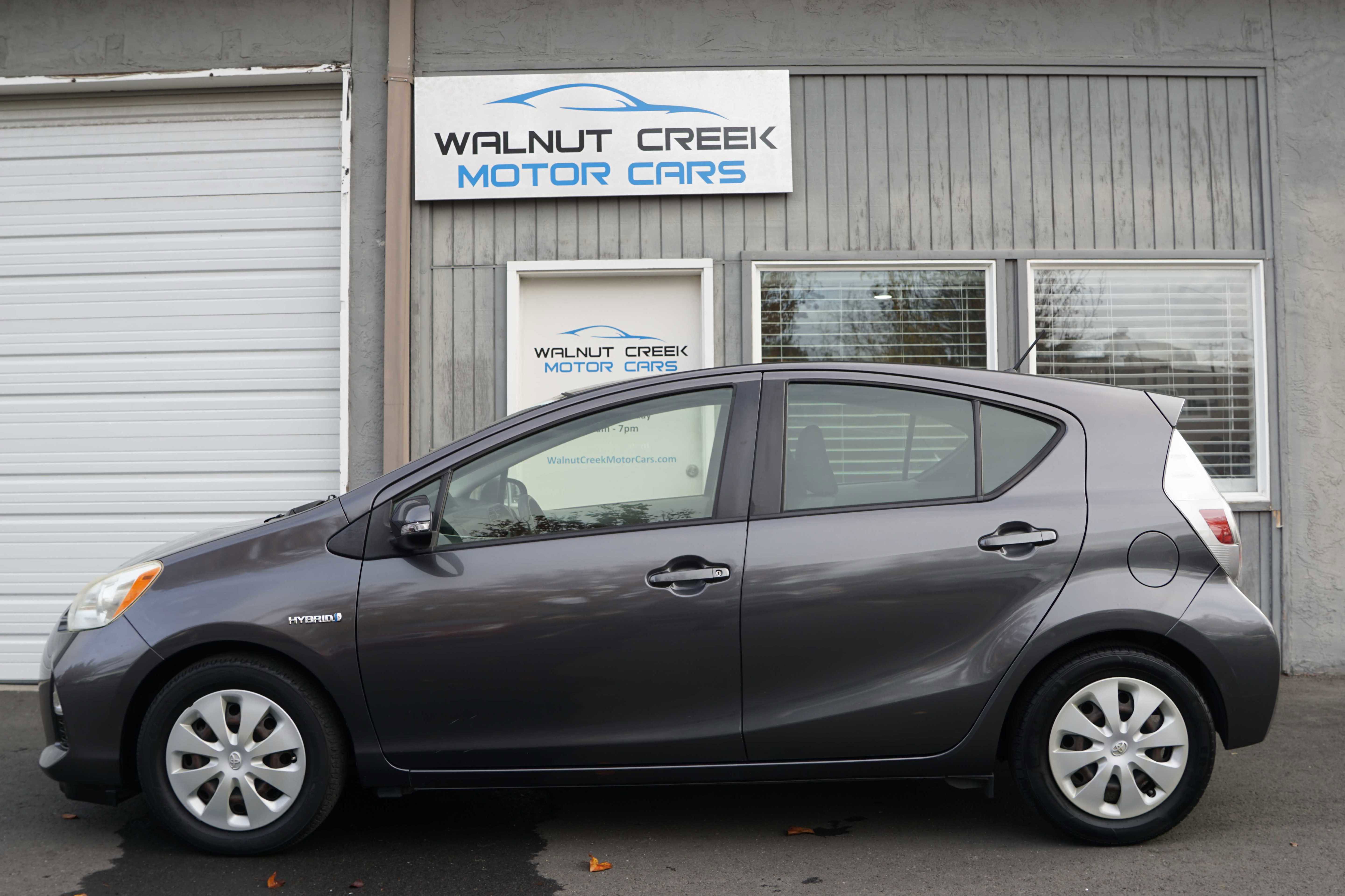 Used 2013 Toyota Prius C Two image 19