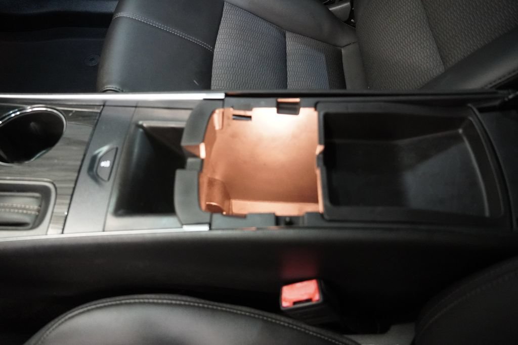 Used 2018 Chevrolet Impala LT FWD image 18