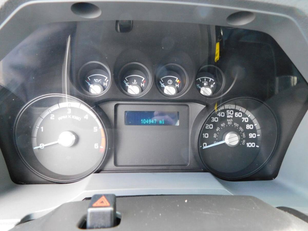 Used 2011 Ford F550 Luxury w/ PWR Equipment Group RWD image 6