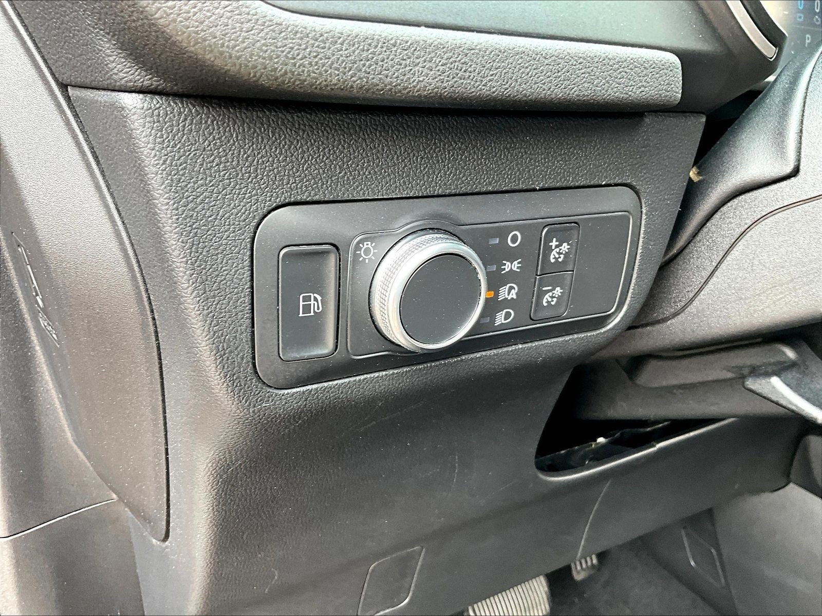 Used 2020 Ford Escape SE Sport FWD image 36