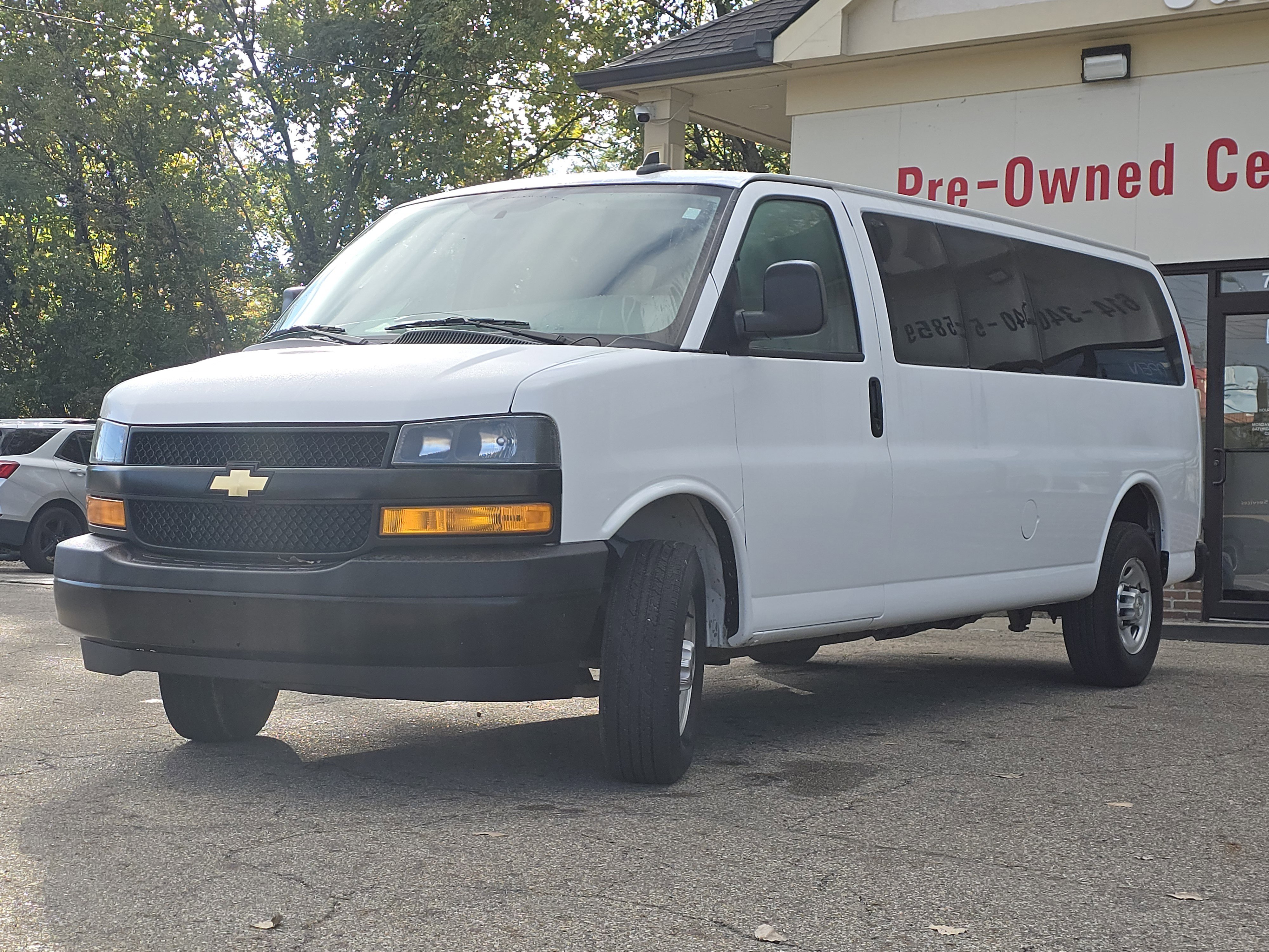 Used 2023 Chevrolet Express 3500 LS image 3