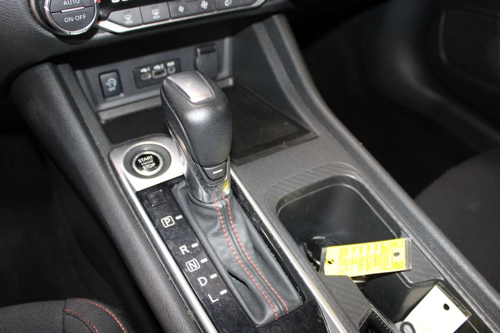 Used 2025 Nissan Sentra SR FWD image 39