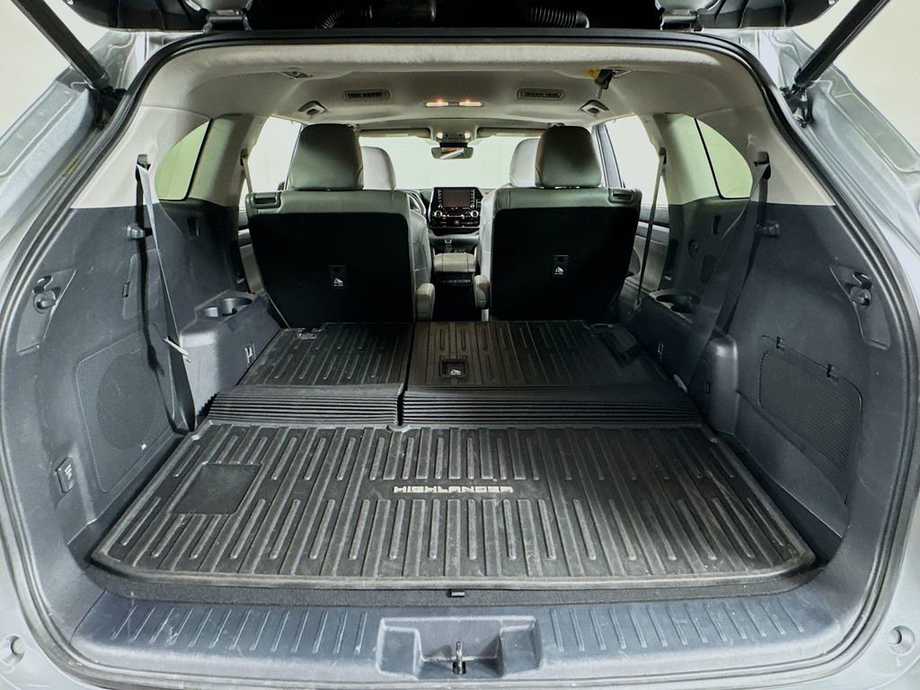 Certified 2022 Toyota Highlander Limited image 25