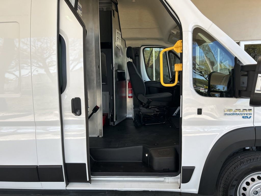Used 2024 RAM ProMaster 3500 w/ Delivery Van Package image 20