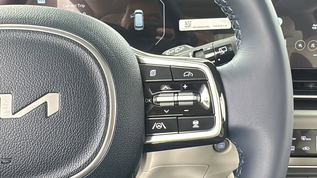 New 2026 Kia Carnival SX w/ SX Dark Edition Package FWD image 24