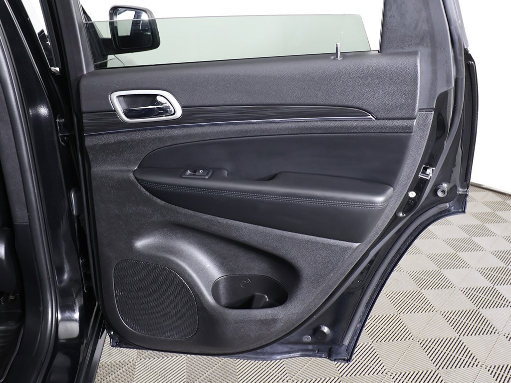 Used 2021 Jeep Grand Cherokee Limited image 27