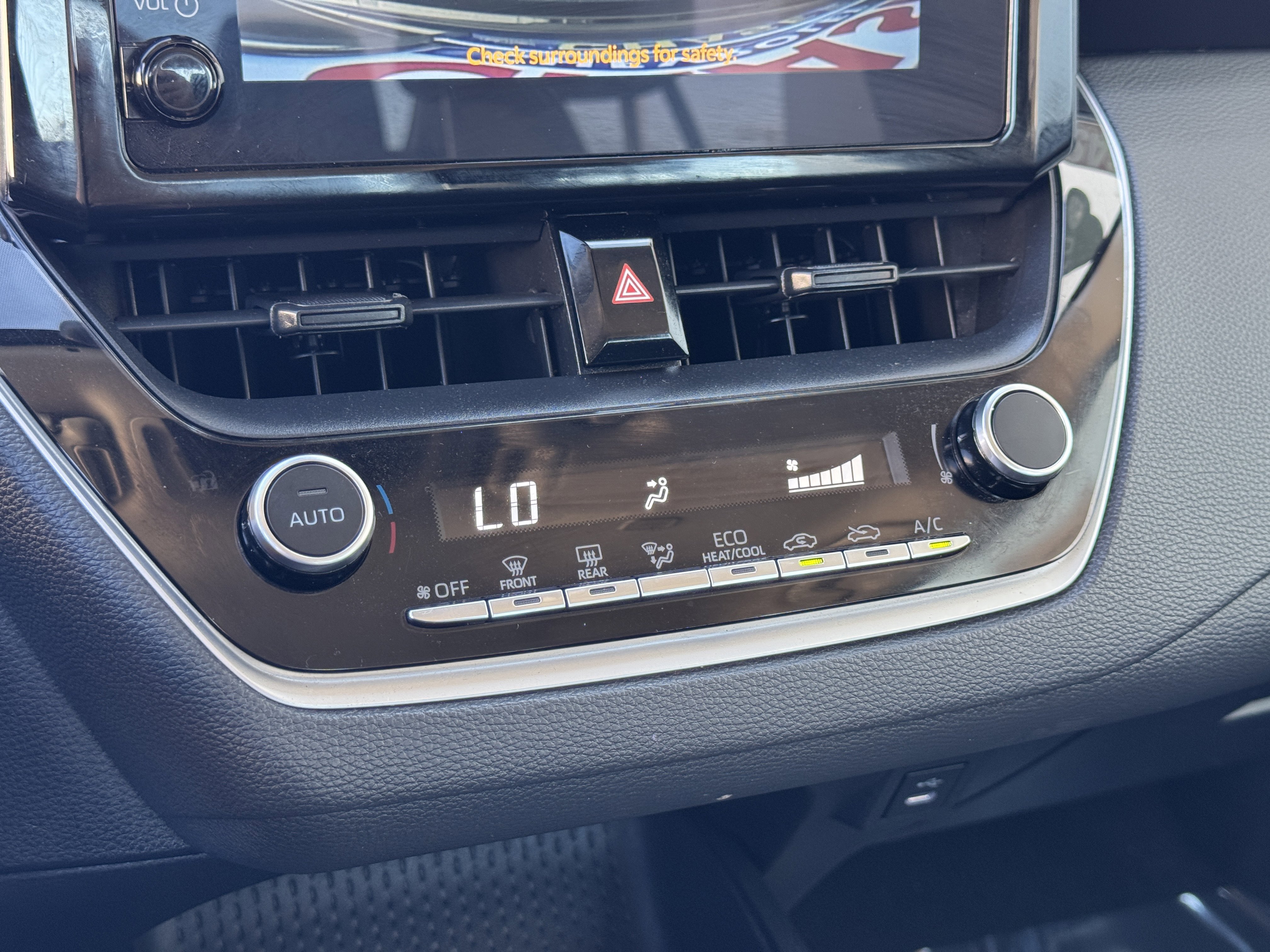 Used 2023 Toyota Corolla LE image 26