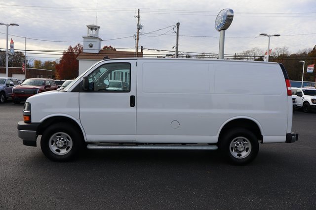 Used 2024 Chevrolet Express 2500 w/ Driver Convenience Package image 13