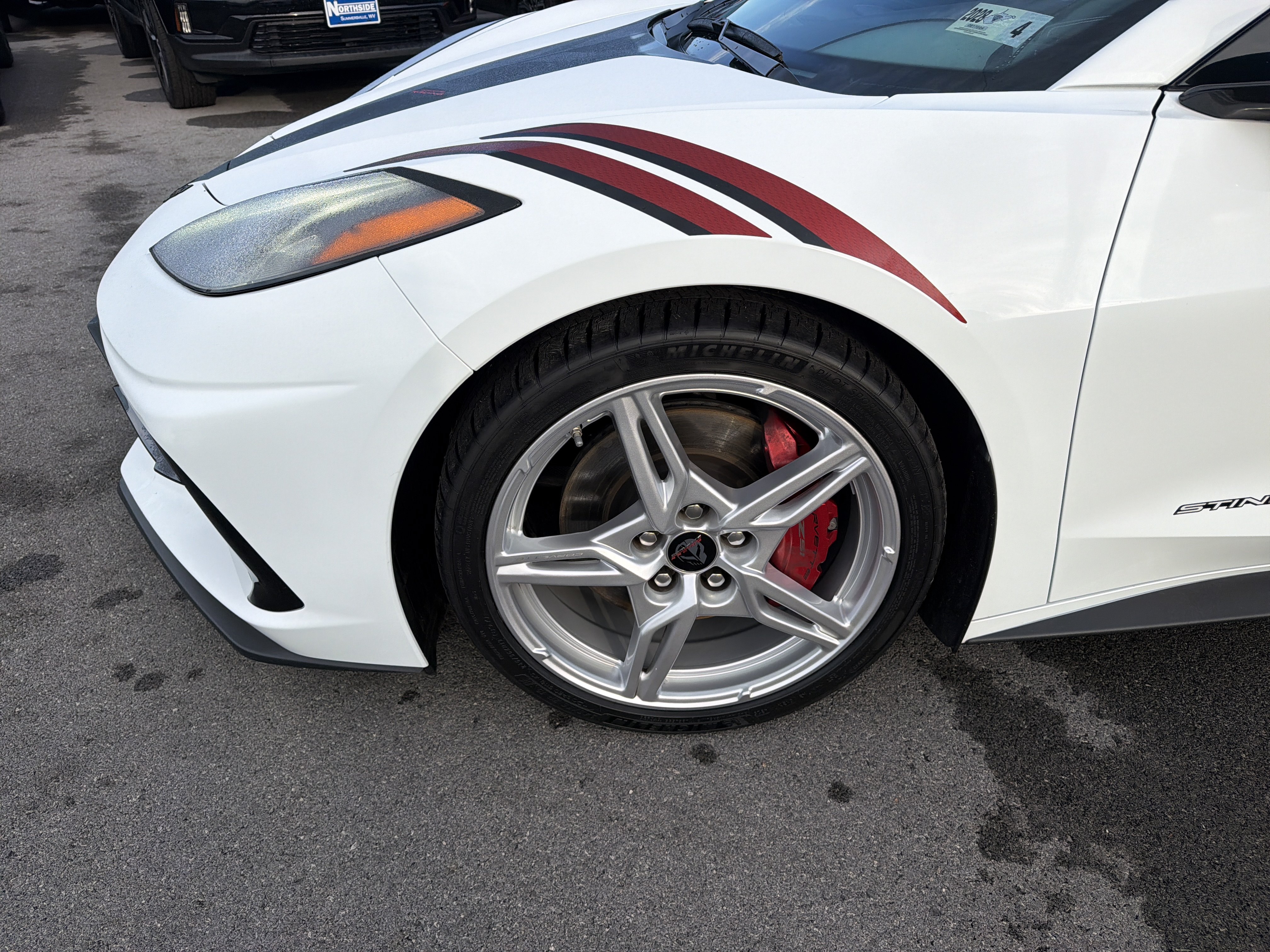 Used 2021 Chevrolet Corvette Stingray Coupe w/ Z51 Performance Package RWD image 11