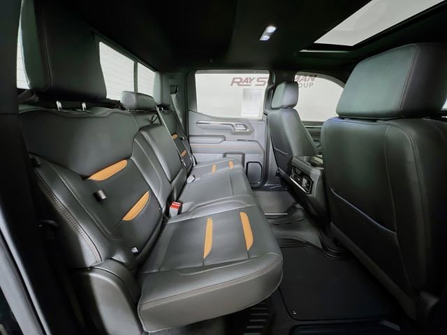 Used 2025 GMC Sierra 1500 AT4 w/ AT4 Premium Package AWD/4WD image 44