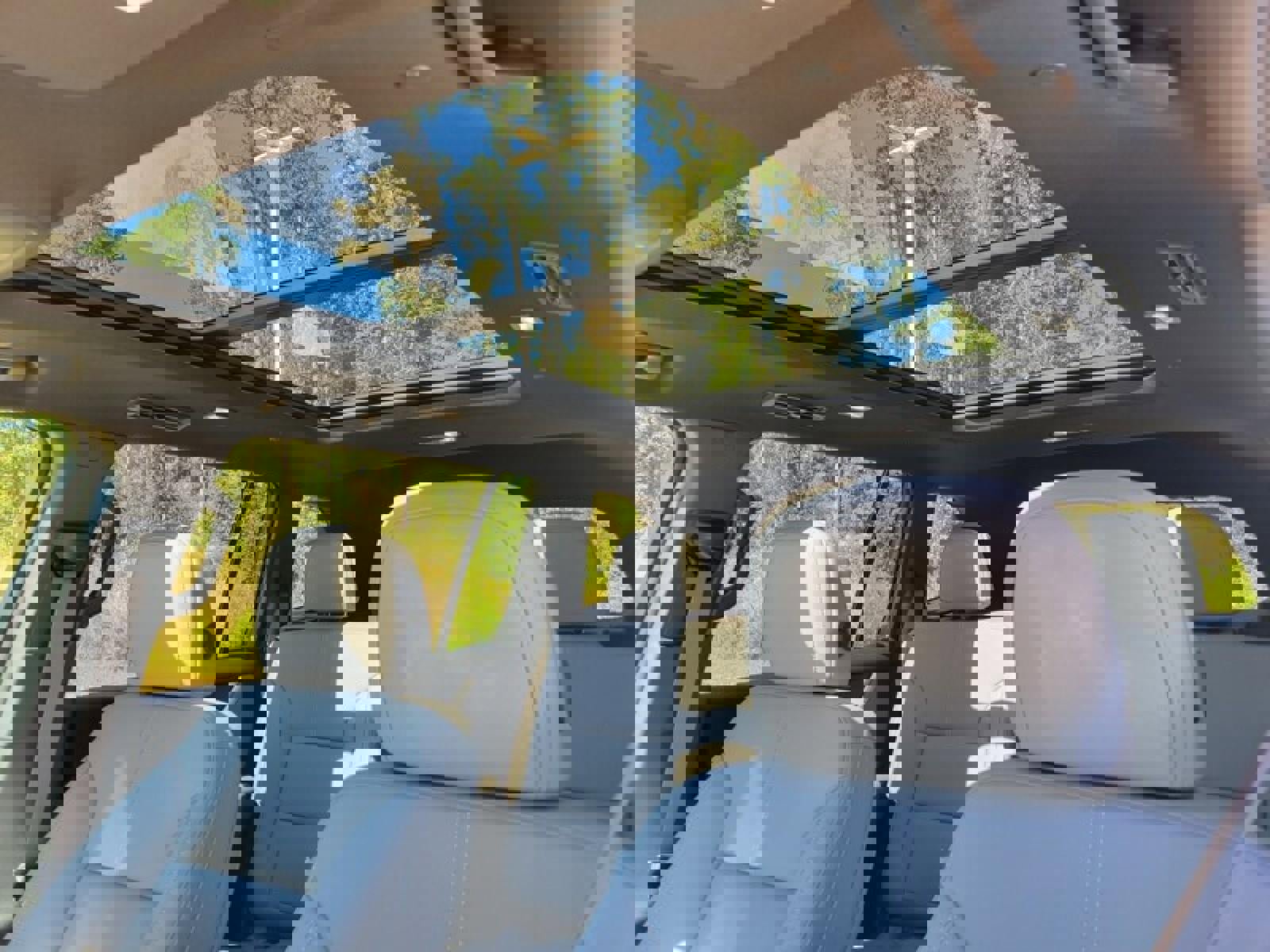 New 2026 GMC Acadia Elevation w/ Elevation Premium Package image 24