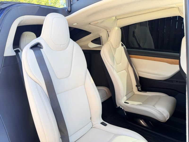 Used 2018 Tesla Model X 100D AWD/4WD image 31