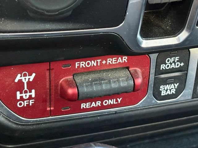 Used 2022 Jeep Gladiator Rubicon w/ LED Lighting Group AWD/4WD image 23