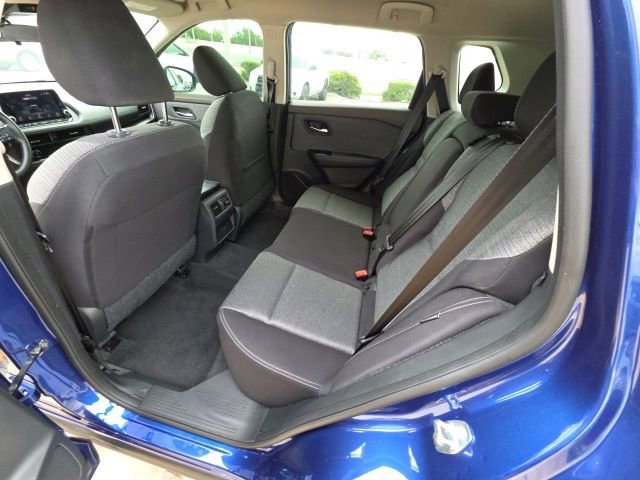 Used 2023 Nissan Rogue SV FWD image 23