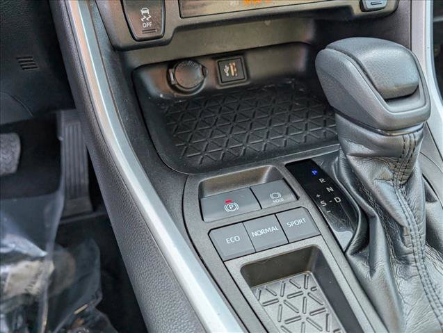 Used 2023 Toyota RAV4 XLE image 12