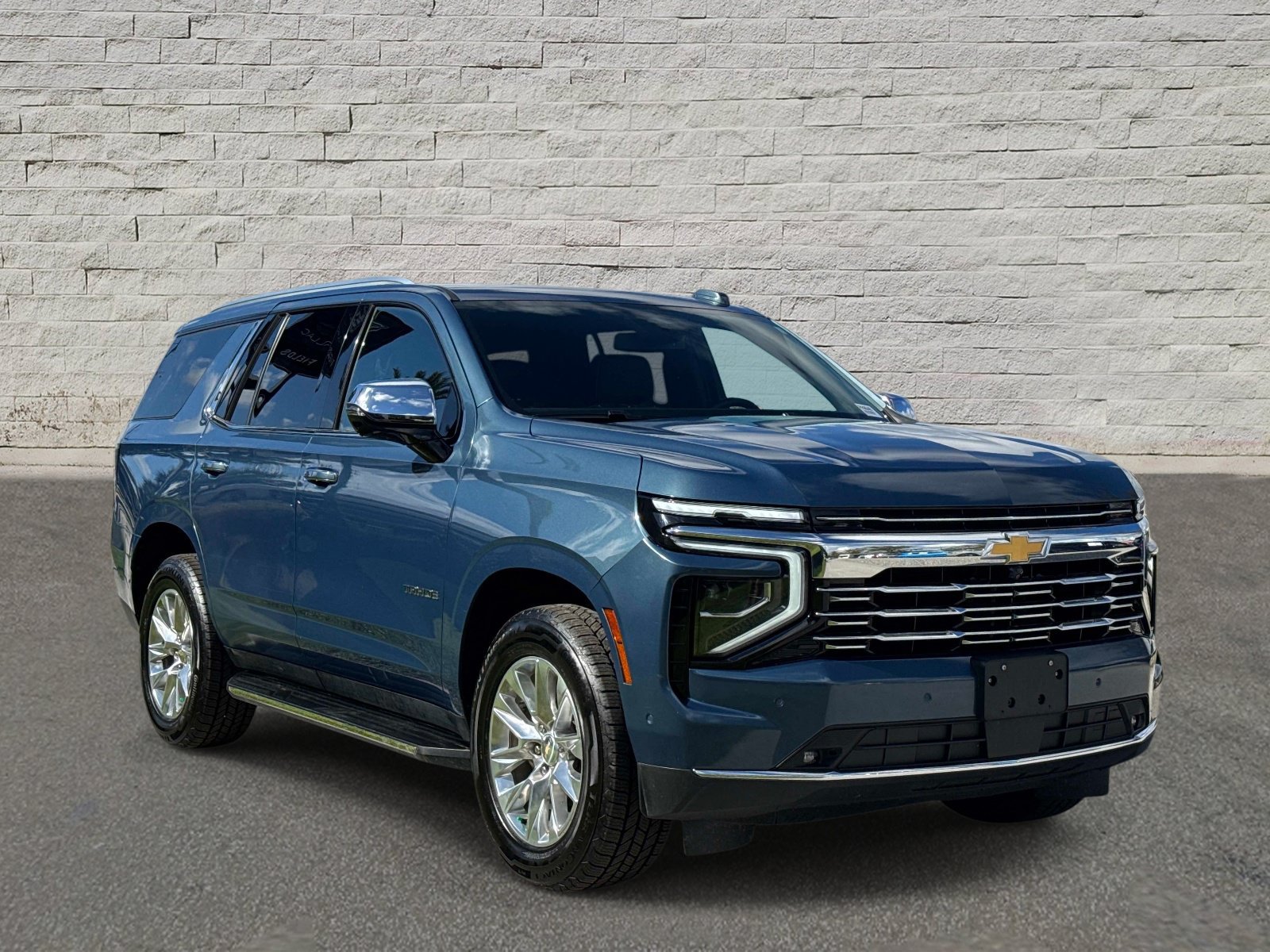Used 2025 Chevrolet Tahoe Premier RWD image 6