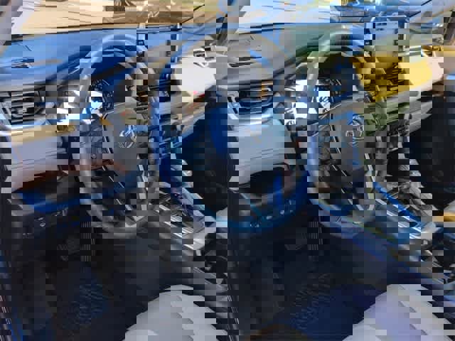 Used 2021 Toyota RAV4 XLE Premium image 10