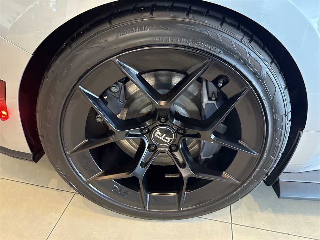 Used 2025 Ford Mustang GT Premium w/ GT Performance Package image 16